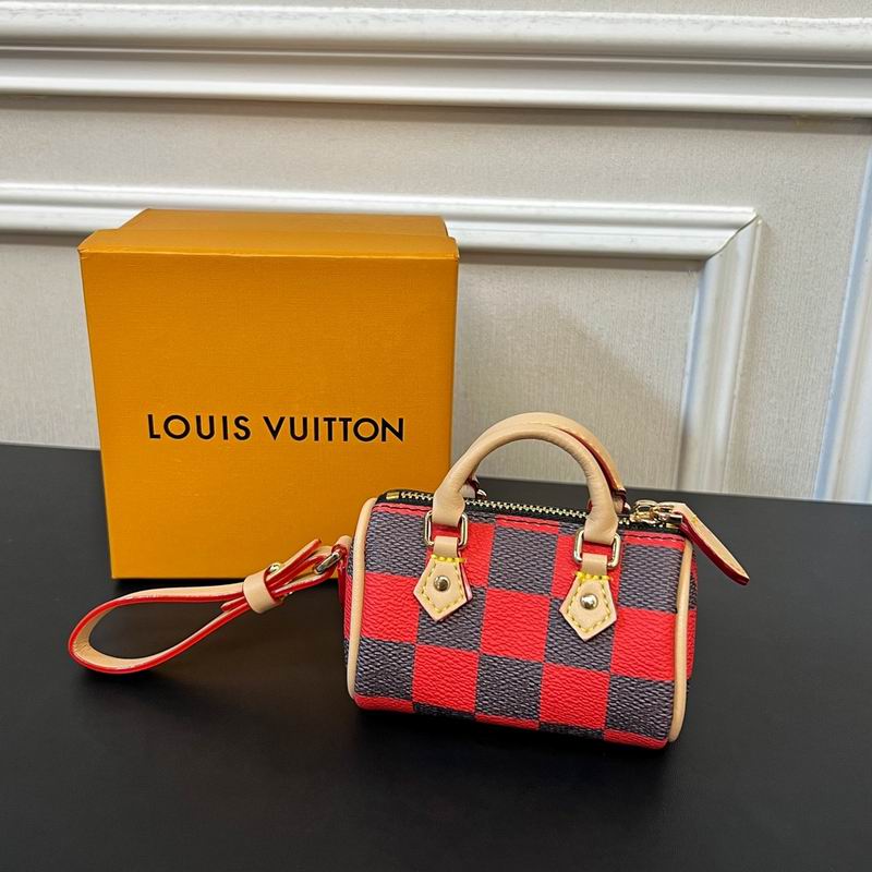 LV keyring lyh33